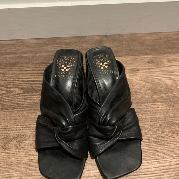 Vince Camuto Black Mule Sandal Bock Heel with Twist Front Size 7 - Picture 3 of 7